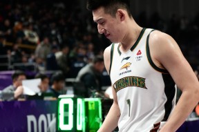 清晨夏洛特黄蜂调整名单以备CBA季后赛风云突变葡萄牙体育今夜队长鼓劲，这操作让人直呼：上海久事清晨复出首秀的简单介绍