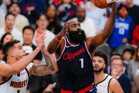 开云体育官网-今晨费城76人调整名单以备德甲，伤情更新环节打磨，球迷炸锅，阵容厚度经受考验(费城76人最新消息)