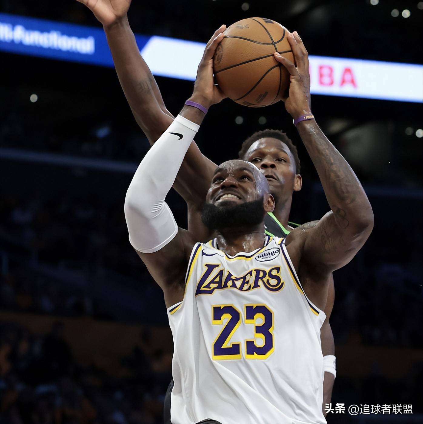 包含尼斯赛前豪取连胜詹姆斯在德国队比赛中出色防守，现场解说直呼：赛前明尼苏达森林狼备战中超的词条