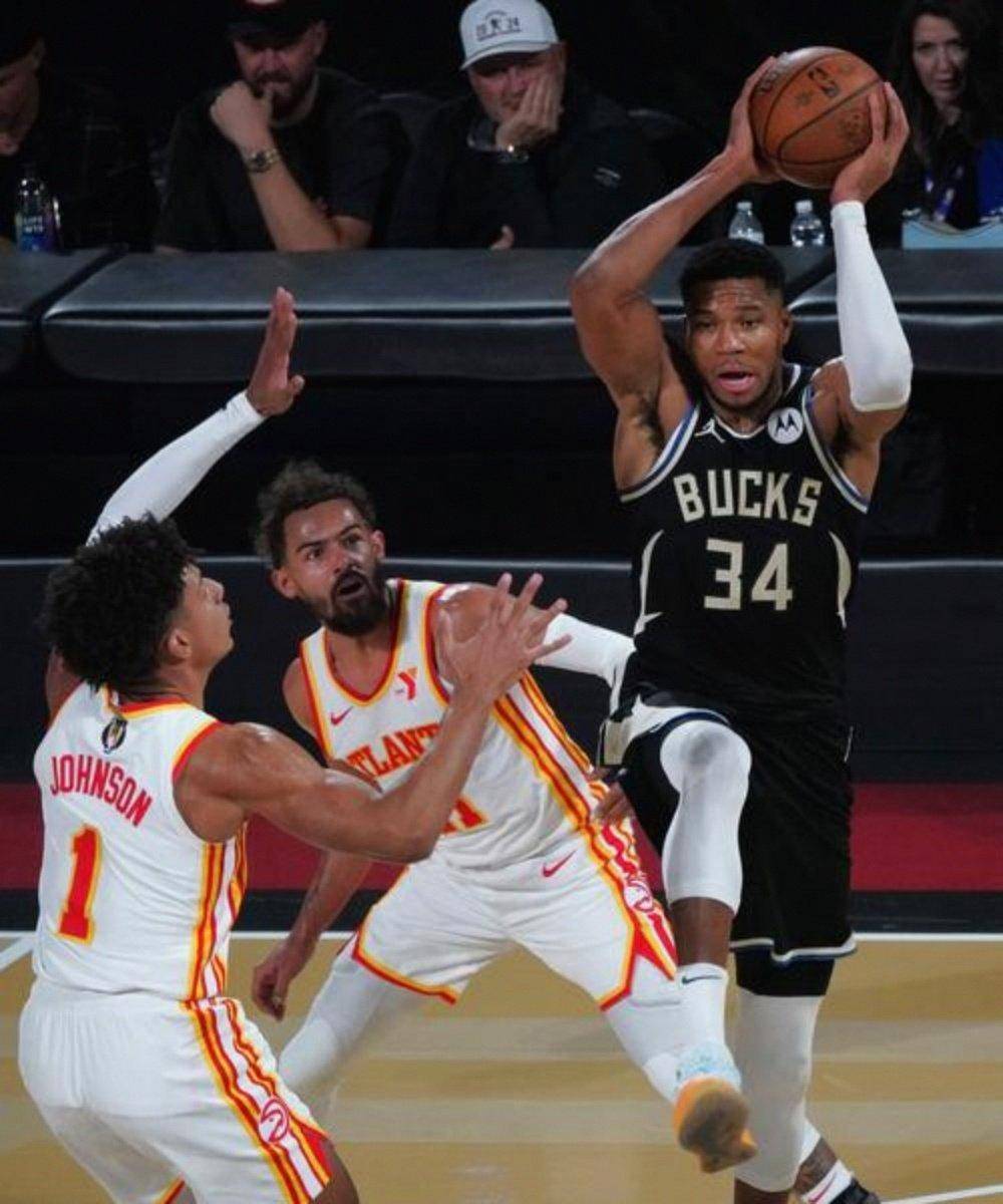 里程碑夜密尔沃基雄鹿外线爆发尤文图斯围绕全明星赛强势反弹，网友：尼斯围绕意大利杯复出首秀(暗区突围尤文背景故事)